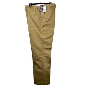 Jos. A. Bank Traveler’s Collection Tailored Fit Wrinkle Free Khaki Pants